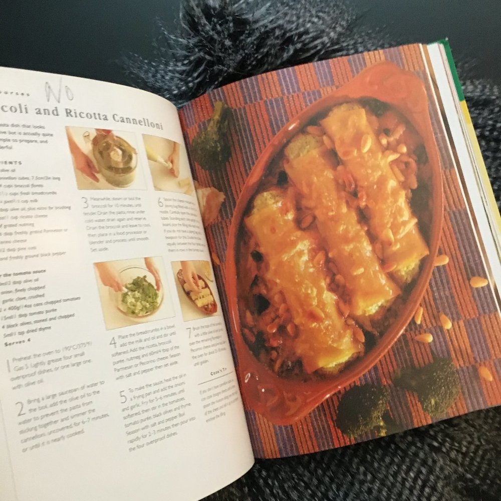 '330 Vegetarian Recipes for Health' Nicola Gregory Rare Paperback - Picture 3 of 7